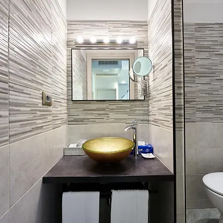 230 Luxury * Rome