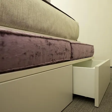 230 Luxury Guest house *